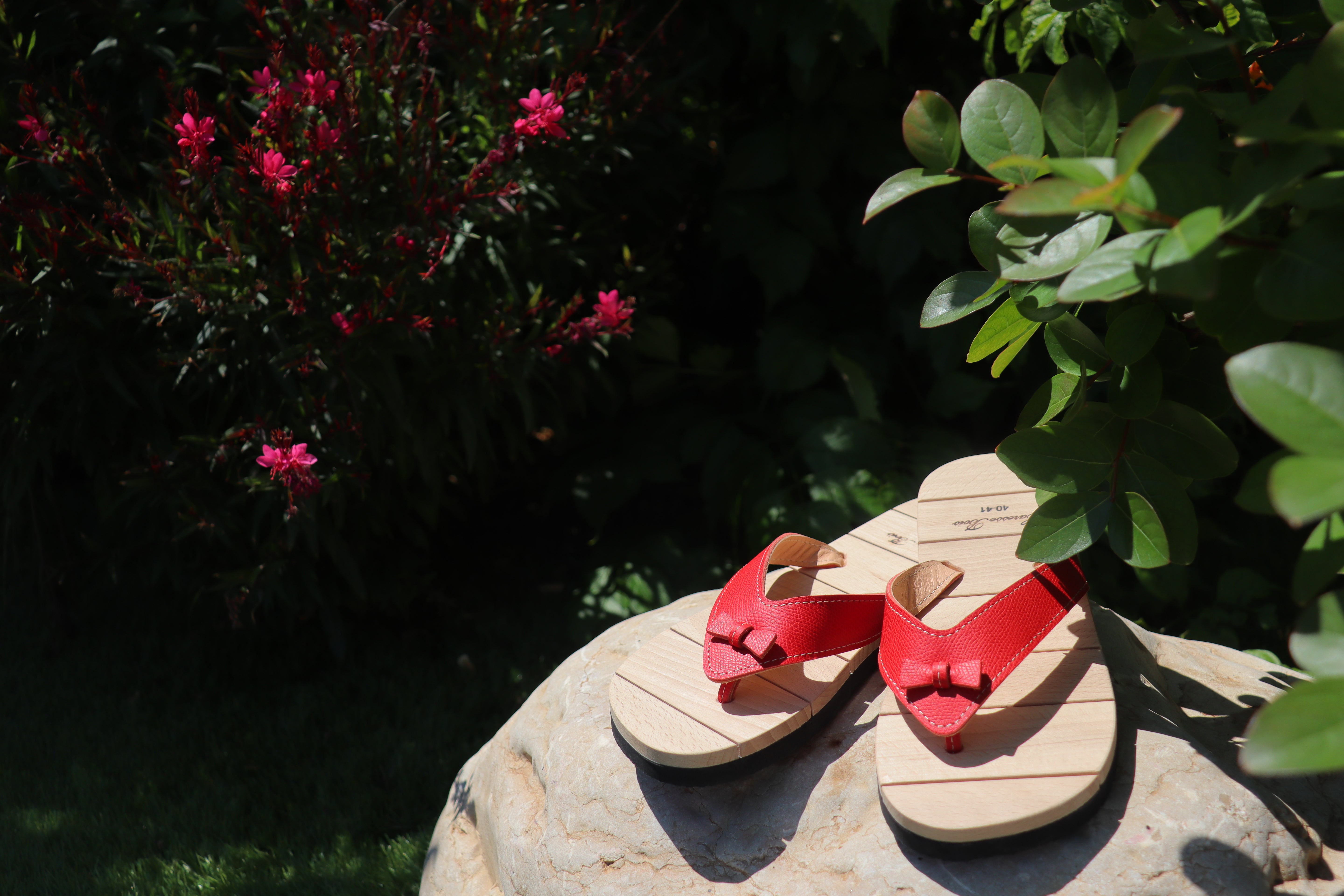 Tong de Luxe en Bois, Rouge passion